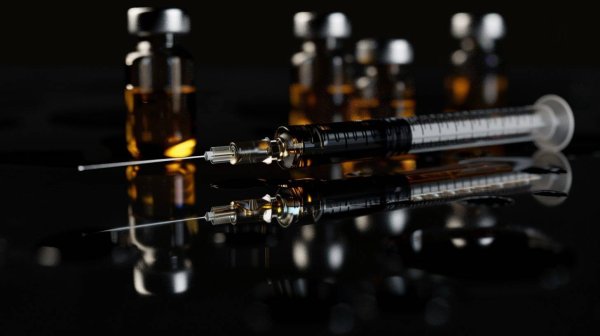 双盈策略 营收降7%！新氧净亏3600万，线下医美飙涨426%